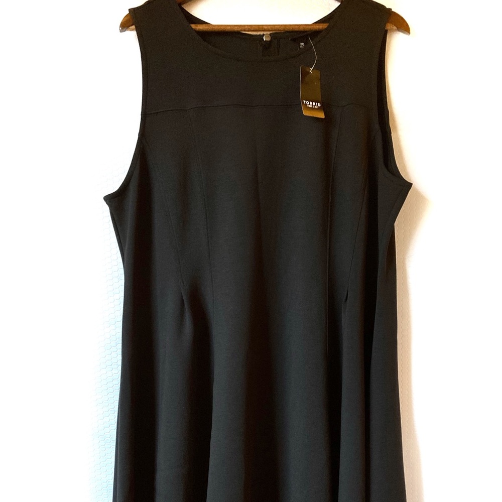 Torrid Black sleeveless scuba fluted dress with back zipper Size 20